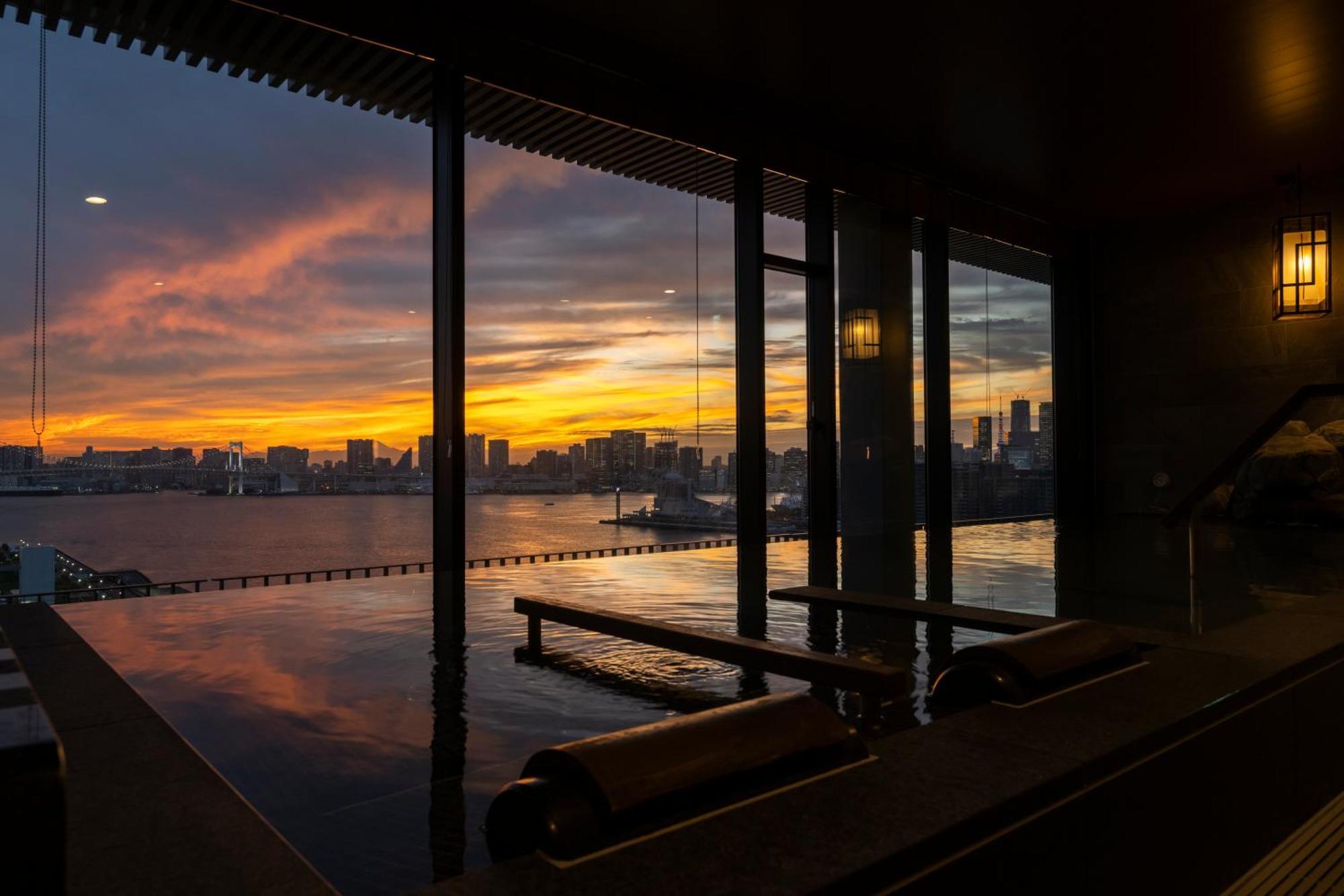 La Vista Tokyo Bay Hotel Exterior photo